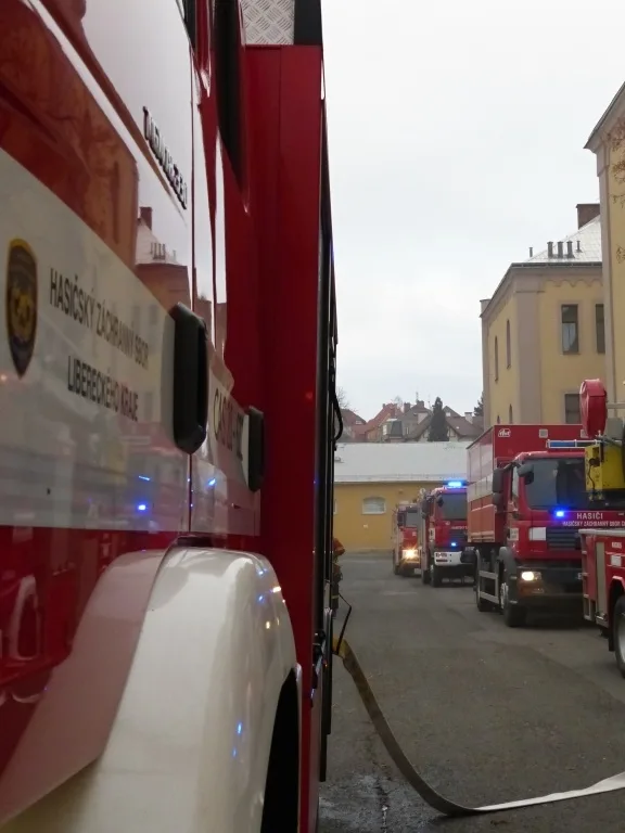 Čtrvteční cvičení v kasárnách. Foto: HZSLK