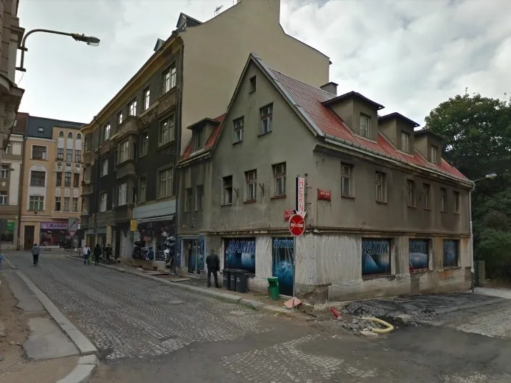 Tady měl dům stát. Foto: Google maps