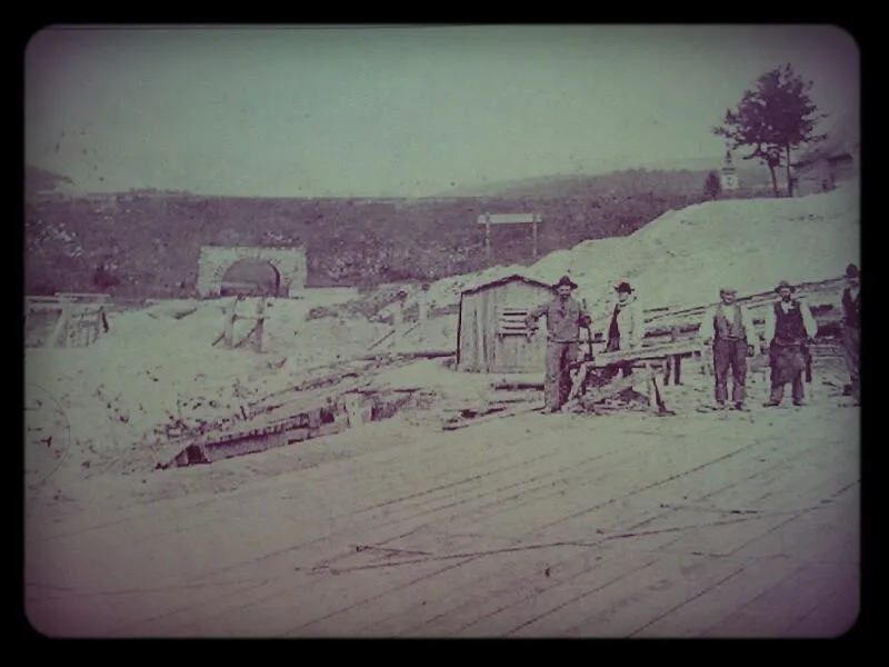 Stavba přehrady v roce 1904