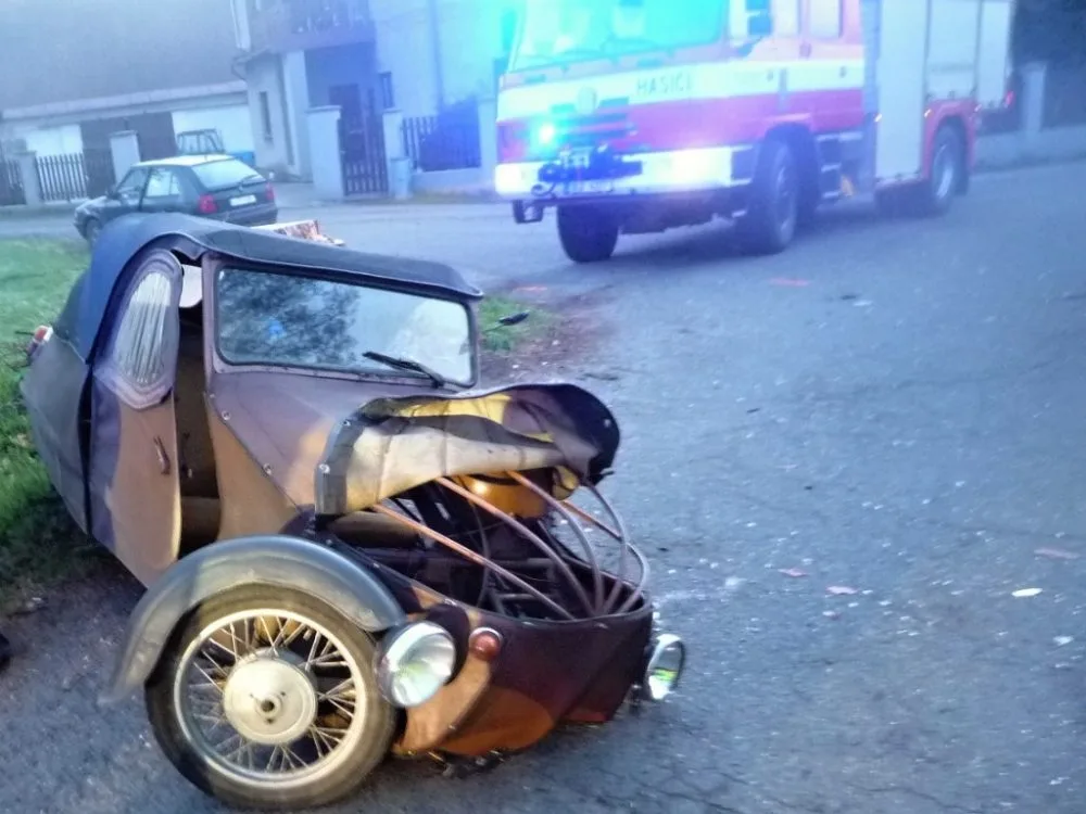 Srážku hadráka s Felicii odnesla dvoučlenná posádka. Foto: HZSLK