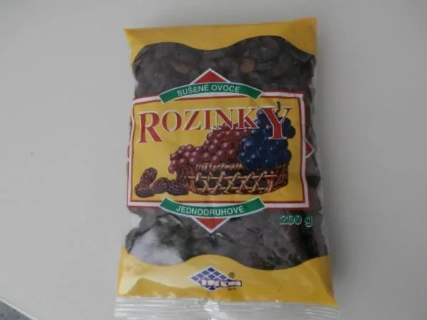 Závadné balení rozinek. Foto: SZPI