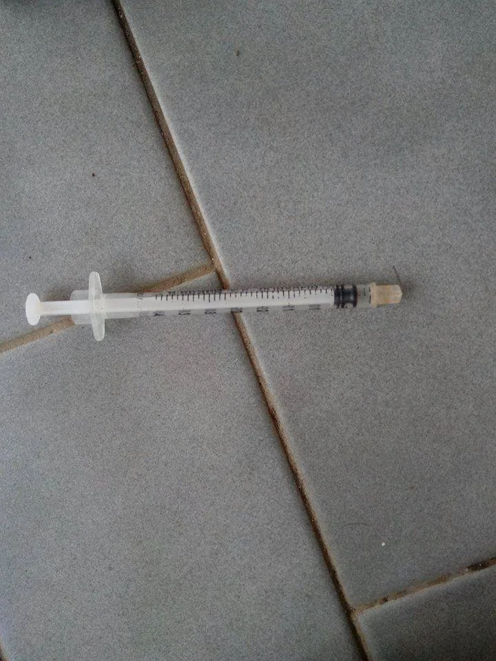 Pohozená injekční stříkačka