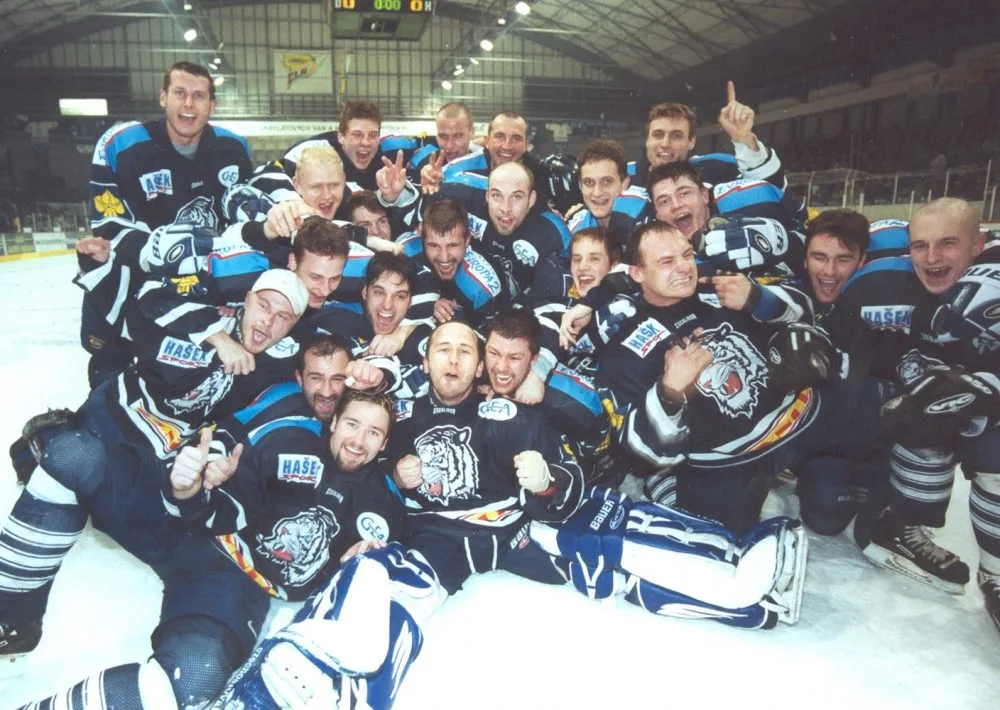 2002 postup do extraligy