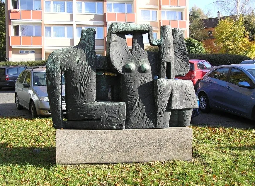 1968, Sedící rodina - Jan Solovjev, Dvorská ul.