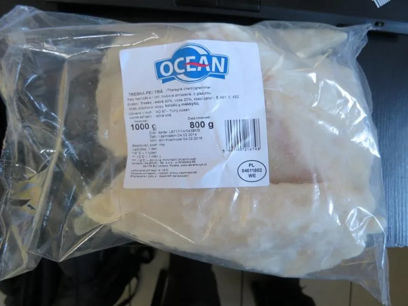 Tesco v Jablonci nabízelo tresku, která vážila o více než čtvrt kilogramu méně. Foto: SZPI