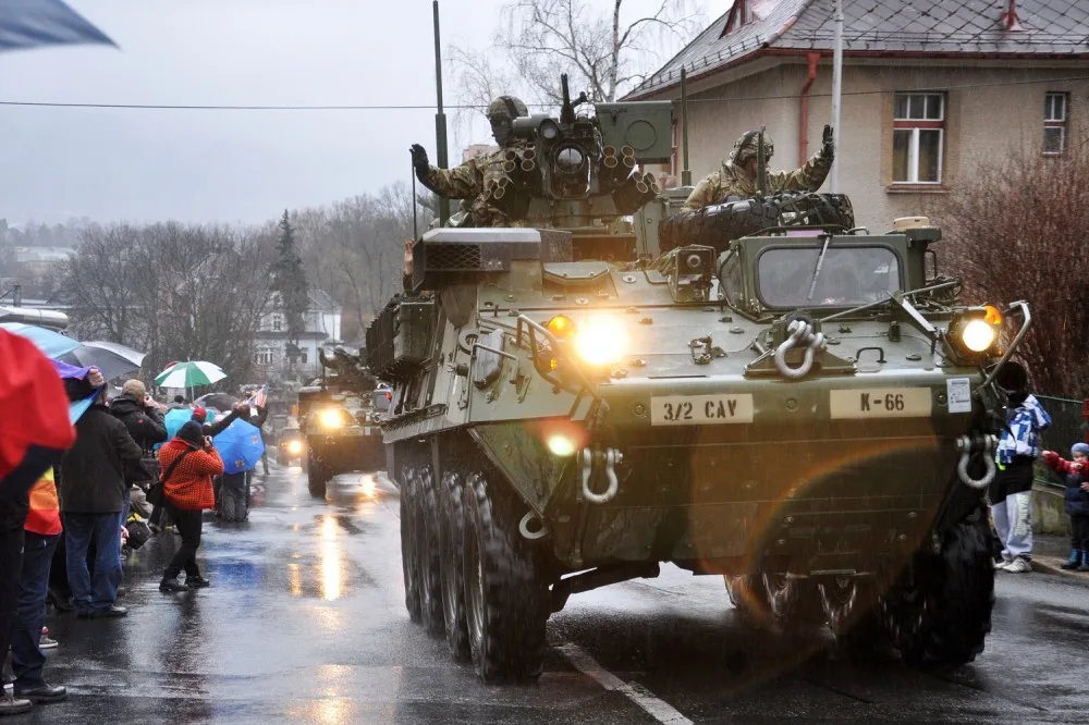 Americký konvoj je v Liberci. Poslední vojáci dorazili po desáté večer