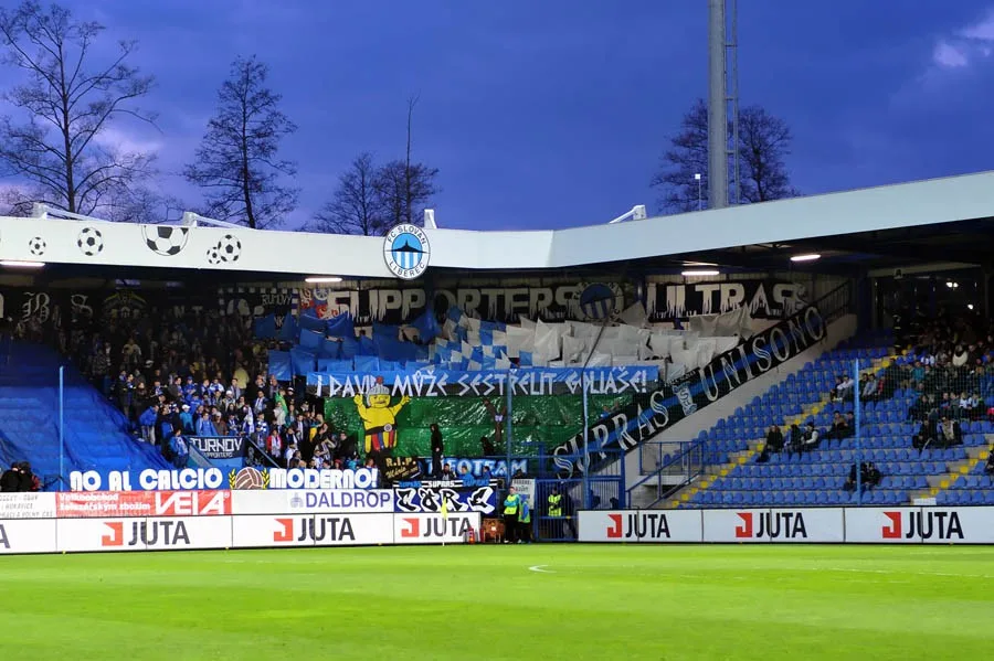 Fanoušci Slovanu. Foto: Jaroslav Appeltauer