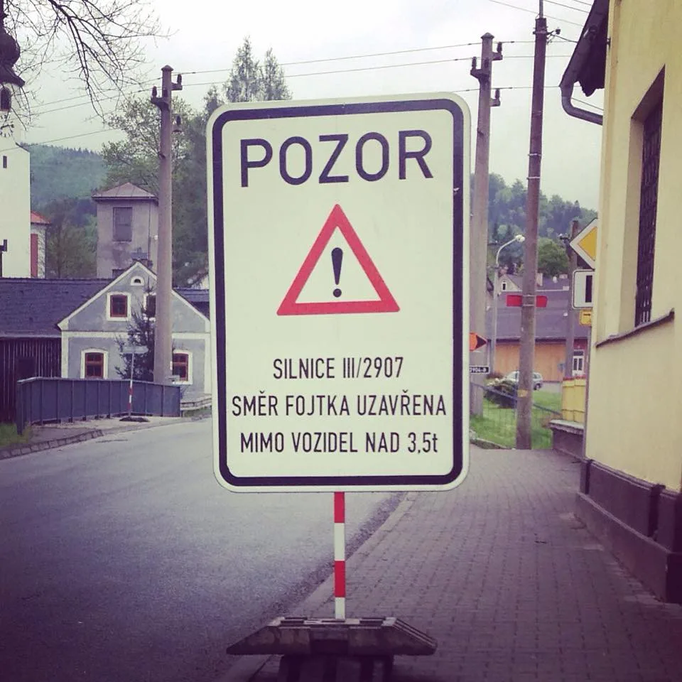 Silnice na Fojtku je uzavřena. Foto: Michael Daněk