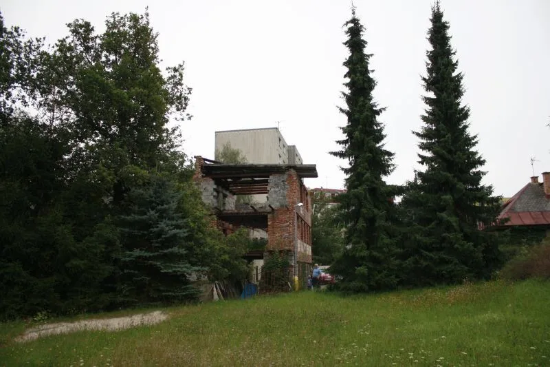 V průběhu května dojde k demolici problematického objektu v Pobřežní 5. . Foto: Jablonec nad Nisou