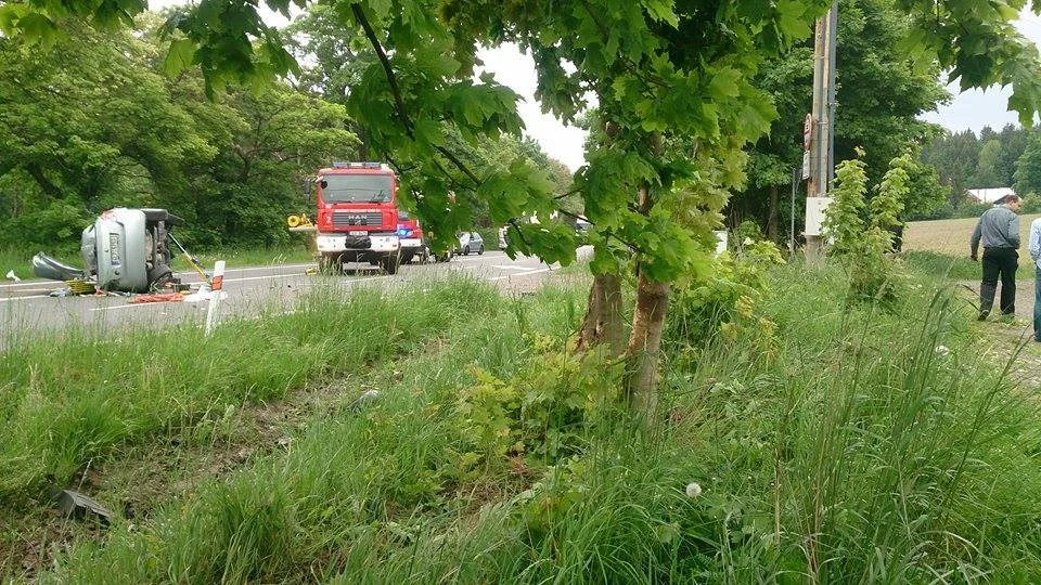Nehoda u Rychnova. Foto: Mala Suva