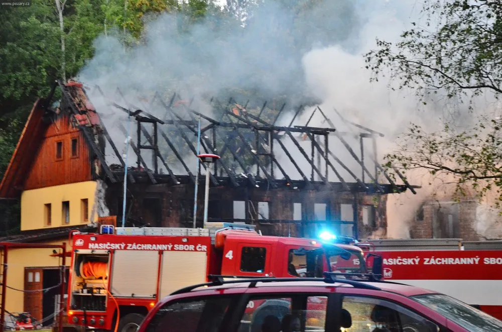 Chata po požáru. Foto: Pozary.cz