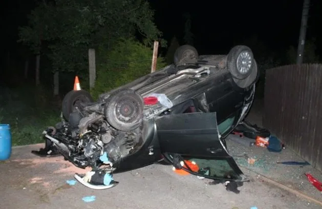 Večerní nehodu nepřežil spolujezdec. Foto: Policie ČR