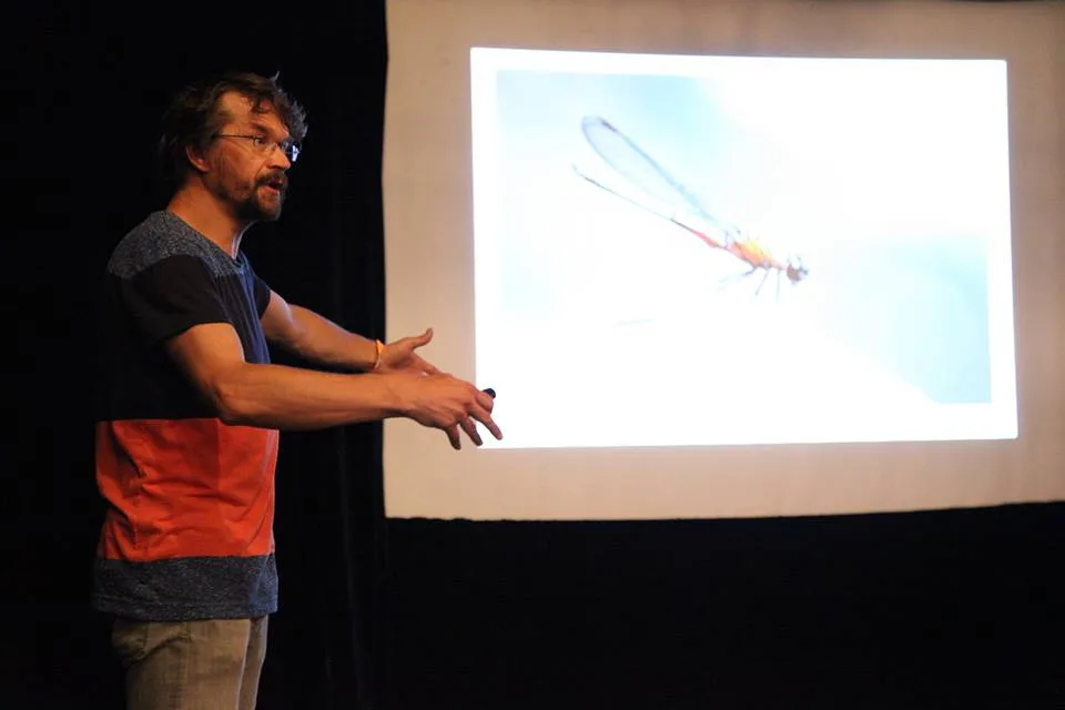 V Liberci startují doteky Afriky, Bárta mluvil o vážkách