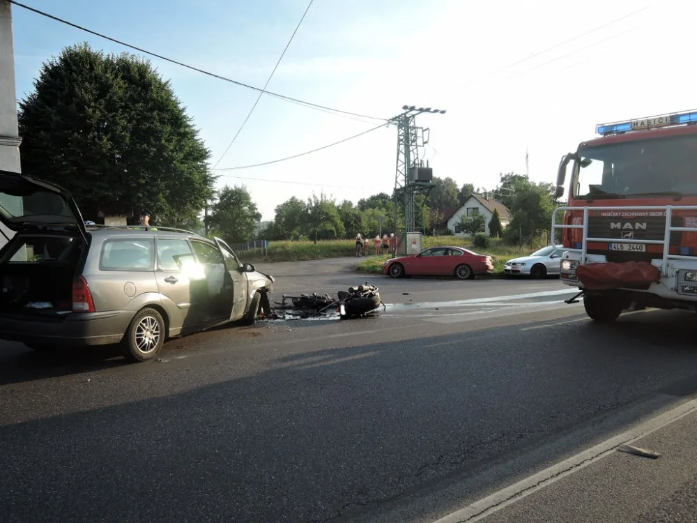 Do statistik přibyla trojice vážných nehod motorkářů. Foto: HZSLK
