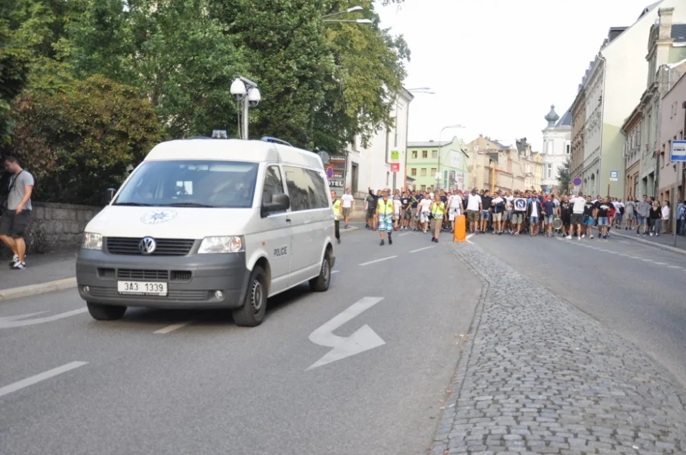 Chorvatští fanoušci mají za sebou pochod Libercem