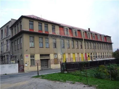Hrádek na Liberecku koupí bývalou textilku za šest milionů korun. Foto: Remax