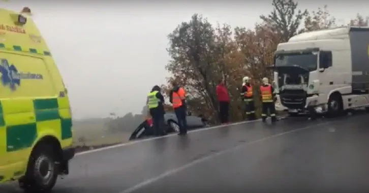 Provoz na Frýdlant dnes blokovala nehoda u Dětřichova