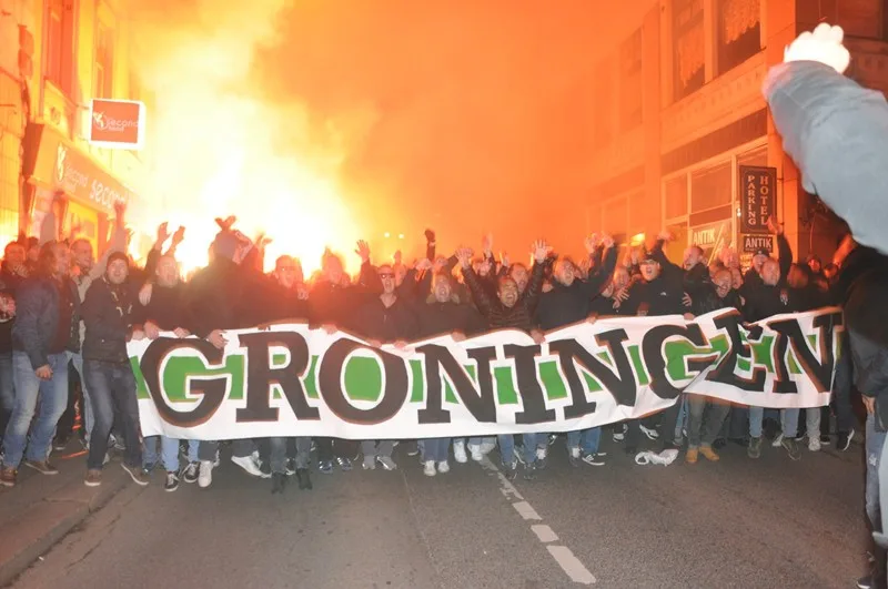 Libercem prošel pochod fanoušků Groningenu, policie musela zasahovat