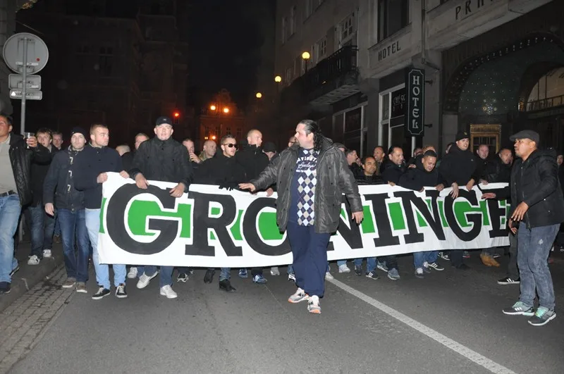Libercem prošel pochod fanoušků Groningenu, policie musela zasahovat
