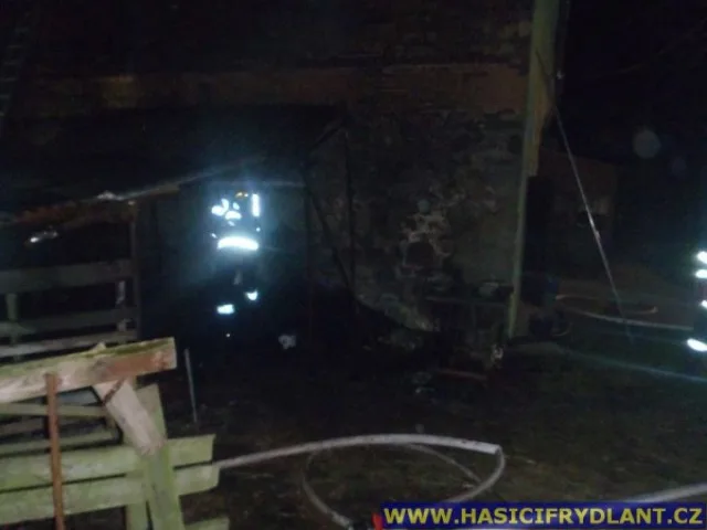 Hasiči z Frýdlantska mají za sebou bezesnou noc