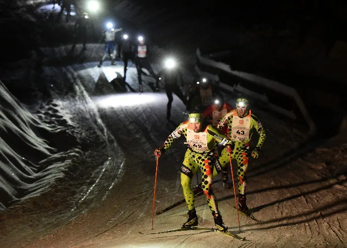 Čerstvě napadaný sníh, hvězdy a Měsíc nad hlavami. Night Light Marathon se přinesl skvělé podmínky
