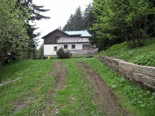 Liberecký kraj poprvé prodával v elektronické aukci, za domek utržil přes šest milionů