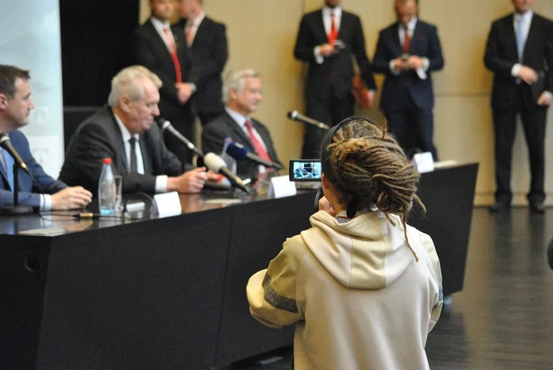 Zeman přislíbil, že pomůže při jednání o výjimce pro Ještěd