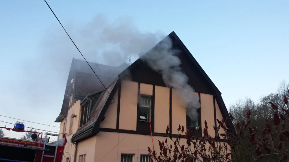 Požár ve Zdislavě.