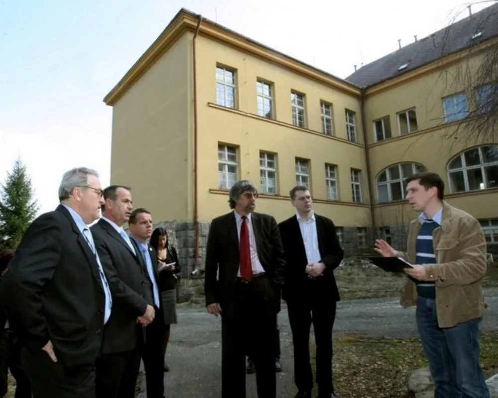 Bývalé vedení kraje plánovalo v bývalé porodnici hospic