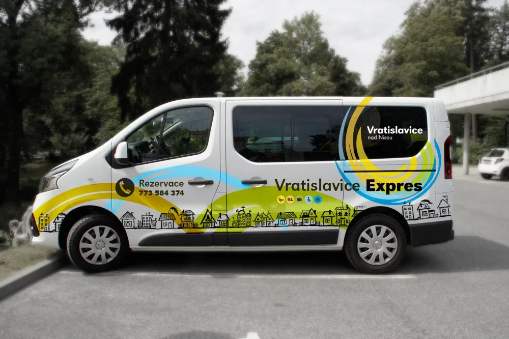 Vratislavice mají svůj expres. Jako první v kraji budou nabízet přepravu dětí