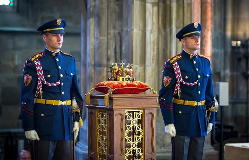 Ilustrační foto; koruna Karla IV.