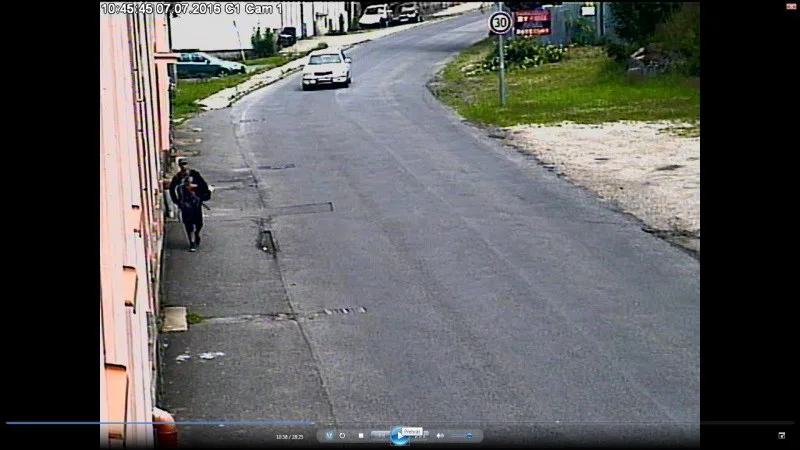 Poznáváte tohohle muže? Policisté by sis s ním rádi promluvili