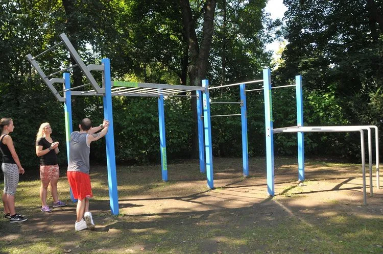 Přijďte si zacvičit ke krajskému úřadu, vzniklo tady workoutové hřiště