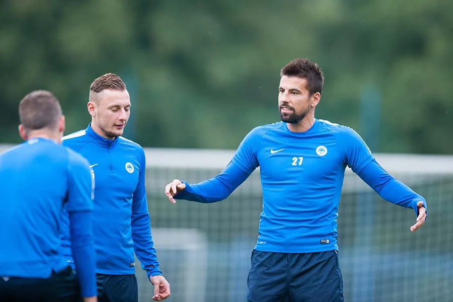 Milan Baroš na tréninku před zápasem