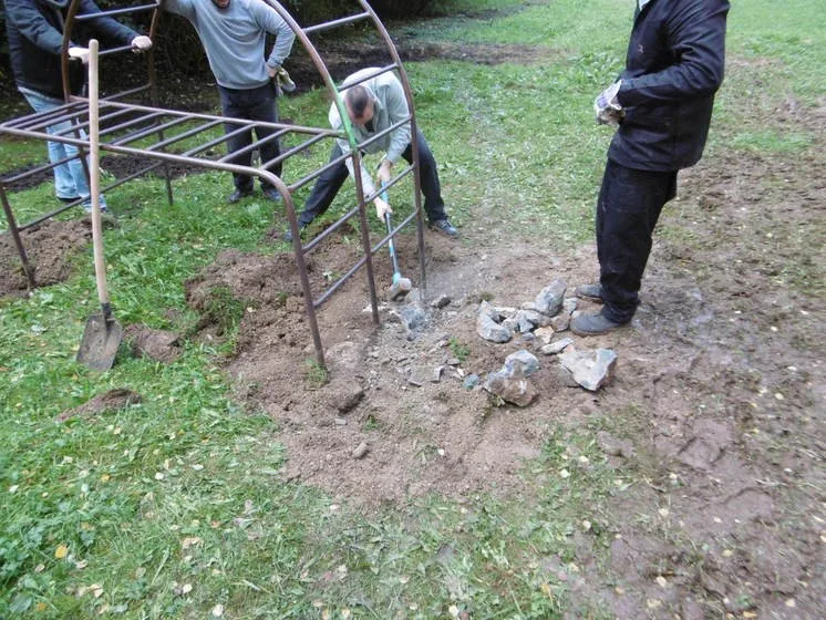 Vězni pomáhali