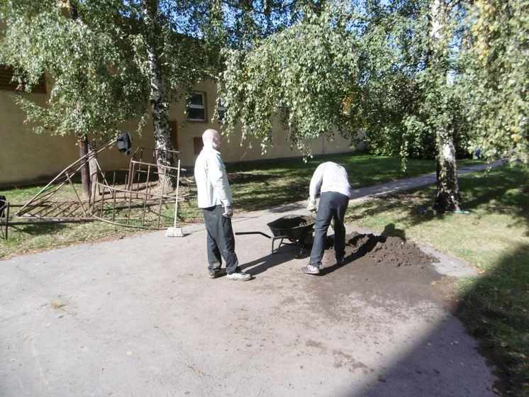 Vězni pomáhali