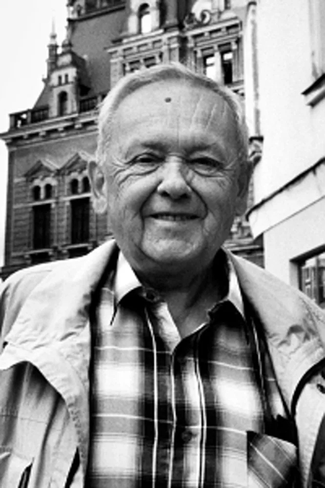 Ludvík Středa u liberecké radnice