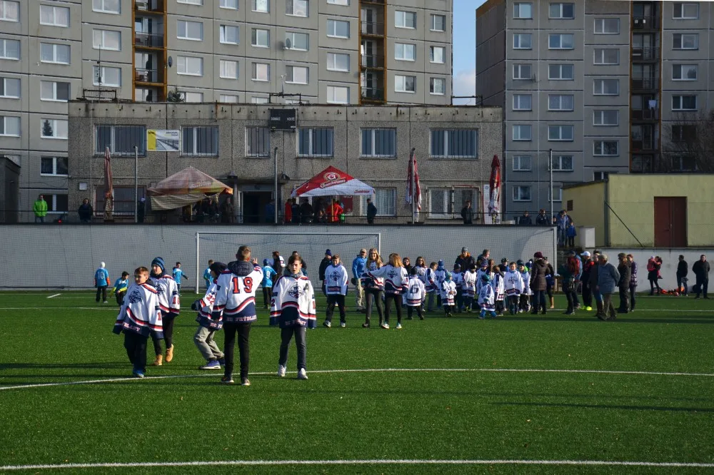 Frýdlantské "péefko" opět vytvořili místní. Na novoročence budou dvě stovky sportovců