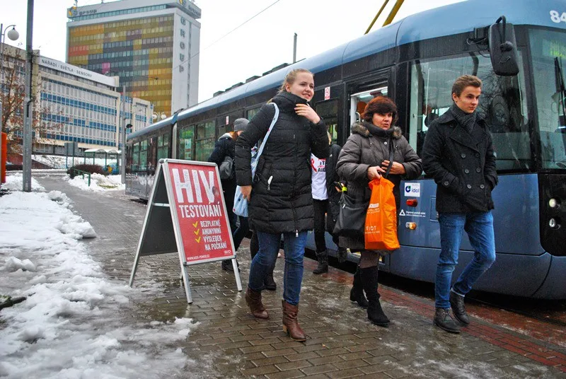 Osvětová tramvaj proti AIDS opět vyrazila do ulic Liberce