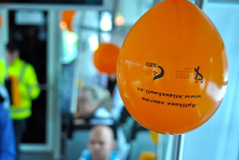Osvětová tramvaj proti AIDS opět vyrazila do ulic Liberce