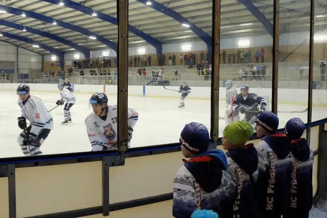 Tygři se připravovali na vyřazovací část extraligy ve Frýdlantě