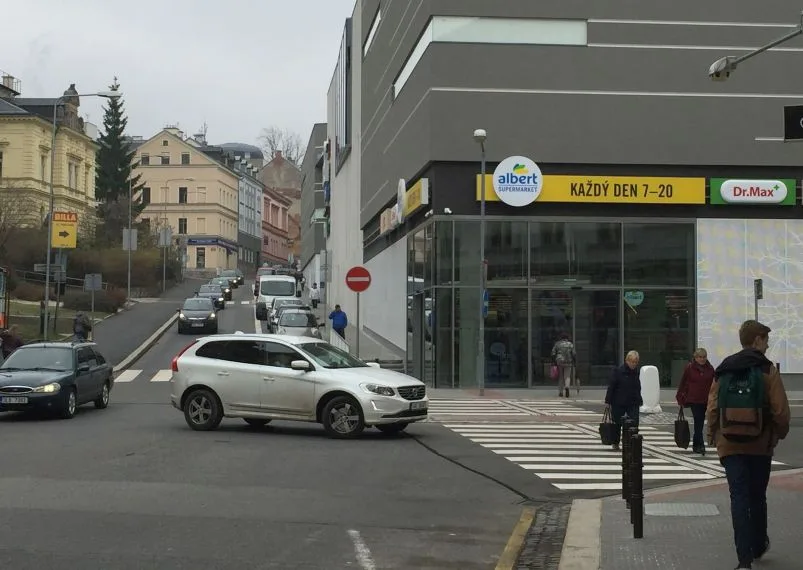 Doprava v Jablonci se po otevření OD Central vrací do normálu