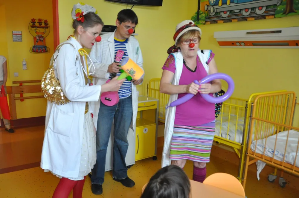 Zdravotní klauni v liberecké nemocnici.