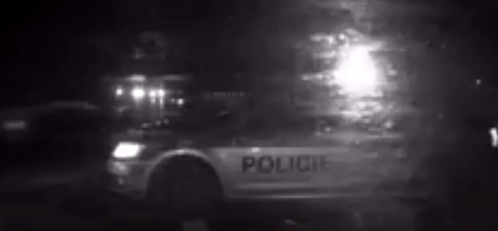 Policisté naháněli zfetovaného řidiče ulicemi Liberce, honička skončila nehodou na Jeřmanickém kopci