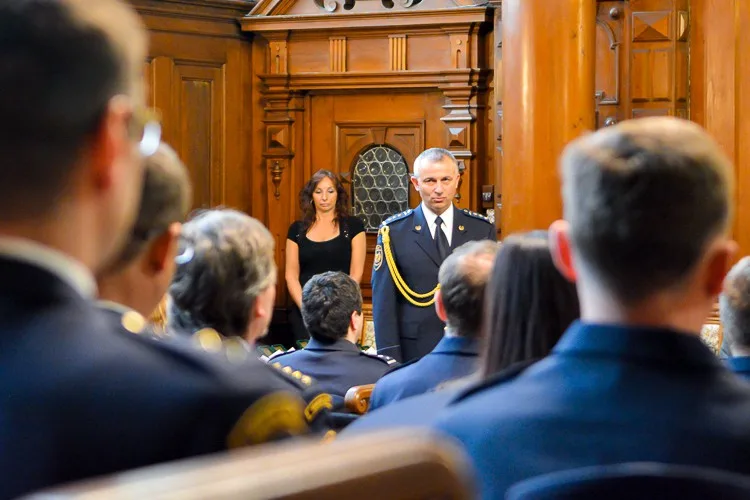 Na radnici ocenili hasiče.