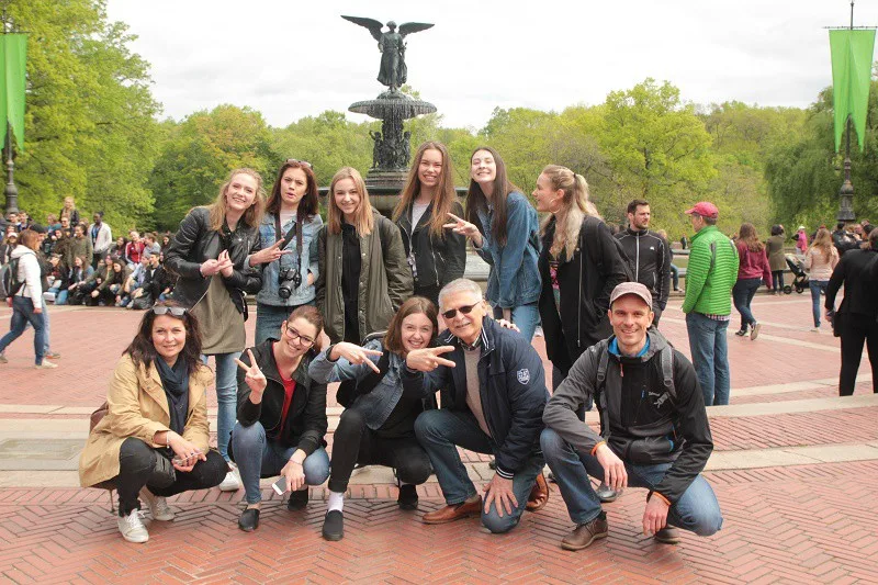 Studentky oboru Fashion design z libereckých Kateřinek předvedli svou tvorbu v New Yorku