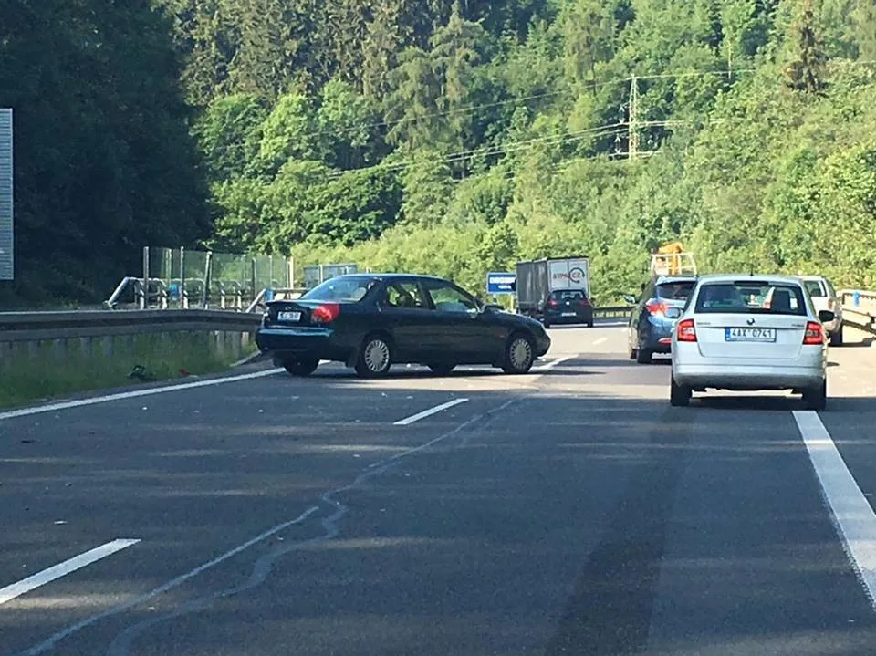 Nehoda osobního automobilu.