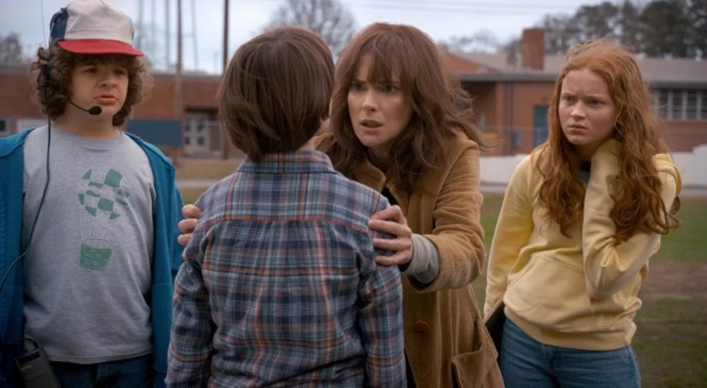 Osmdesátky opět ožijí ve druhé sérii Stranger Things.