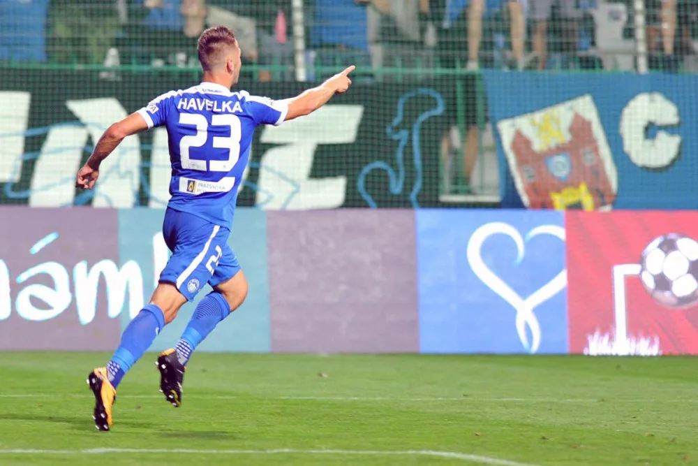 lovan nedal trápící se Boleslavi šanci. Výhru 3:0 zařídil dvěma přesnými zásahy Graiciar.