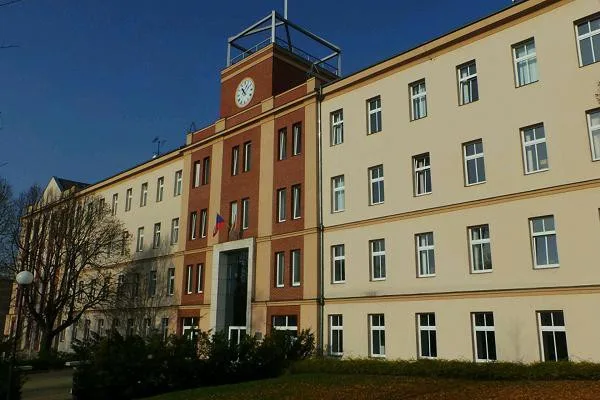 Obchodní akademie, Hotelová škola a Střední odborná škole v Turnově .